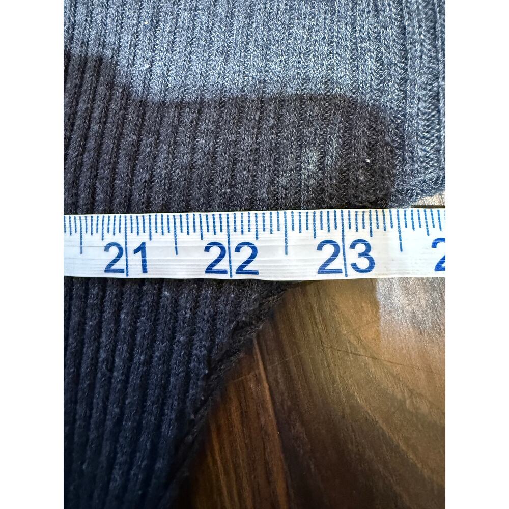 LETT Two Piece Ribbed Lounge Set Size M - Picture 5 of 10